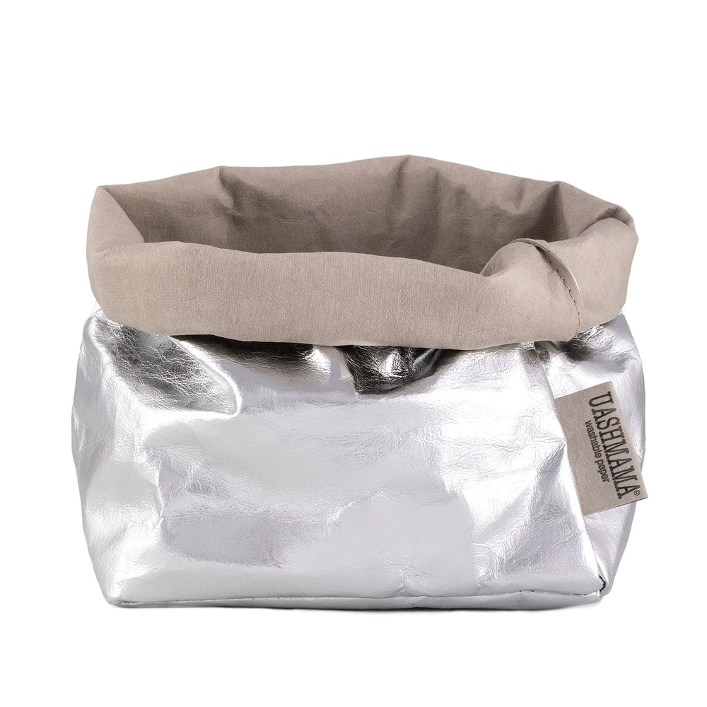 Uashmama, Paper Bag Large in Metallic Silver